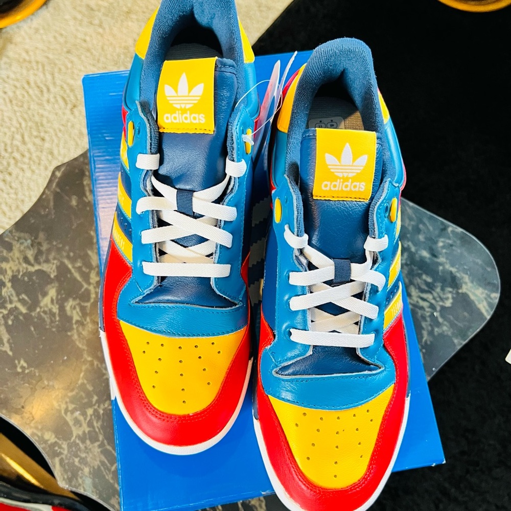 Human Made x Adidas Rivalry low - Picture 3 of 6